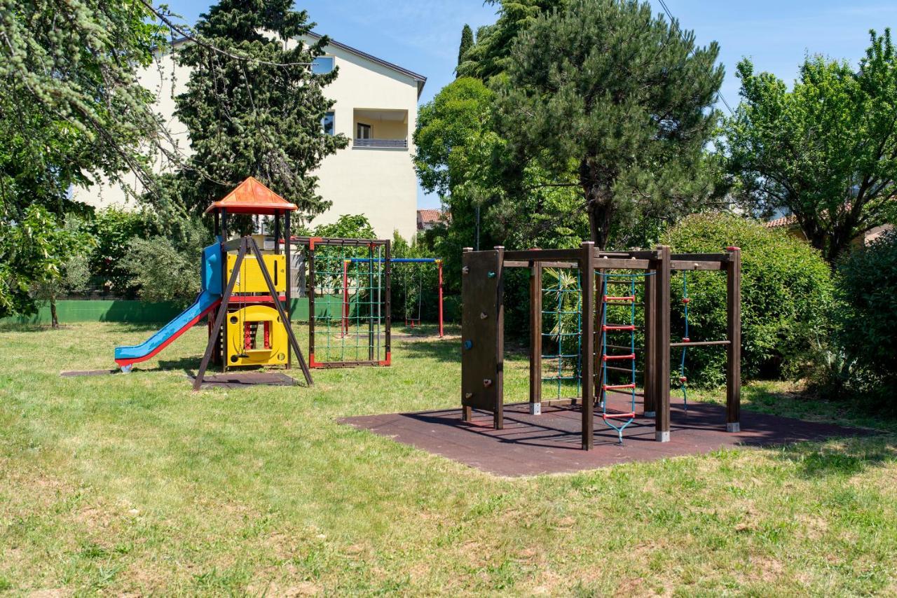 Apartment Nina 罗维尼 外观 照片