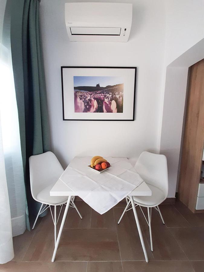 Apartment Nina 罗维尼 外观 照片